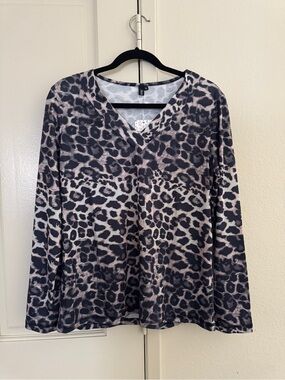 V-Neck Long Sleeve Leopard Print Top - Black & Taupe